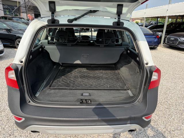 VOLVO XC70 D4 AWD Momentum