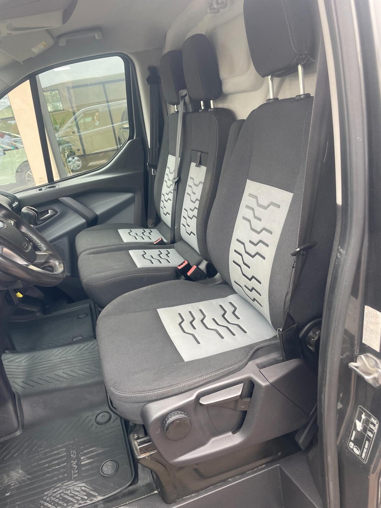 Ford Transit Custom 310 2.0 TDCi 130 PL Furgone Titanium