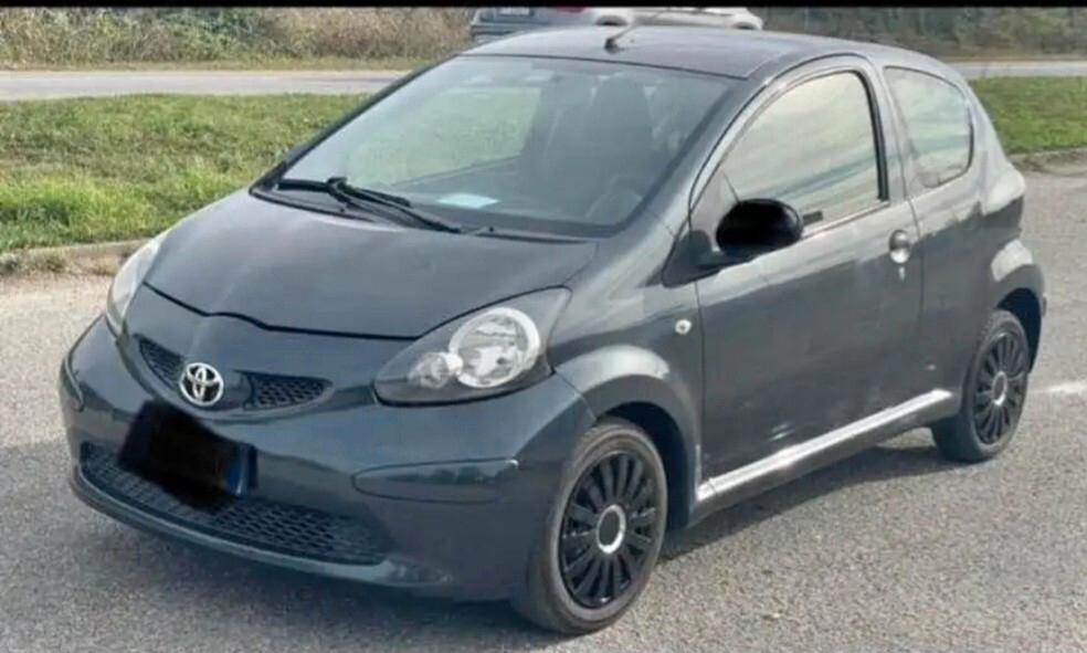 Toyota Aygo 1.0 12V VVT-i 3 porte Now Connect