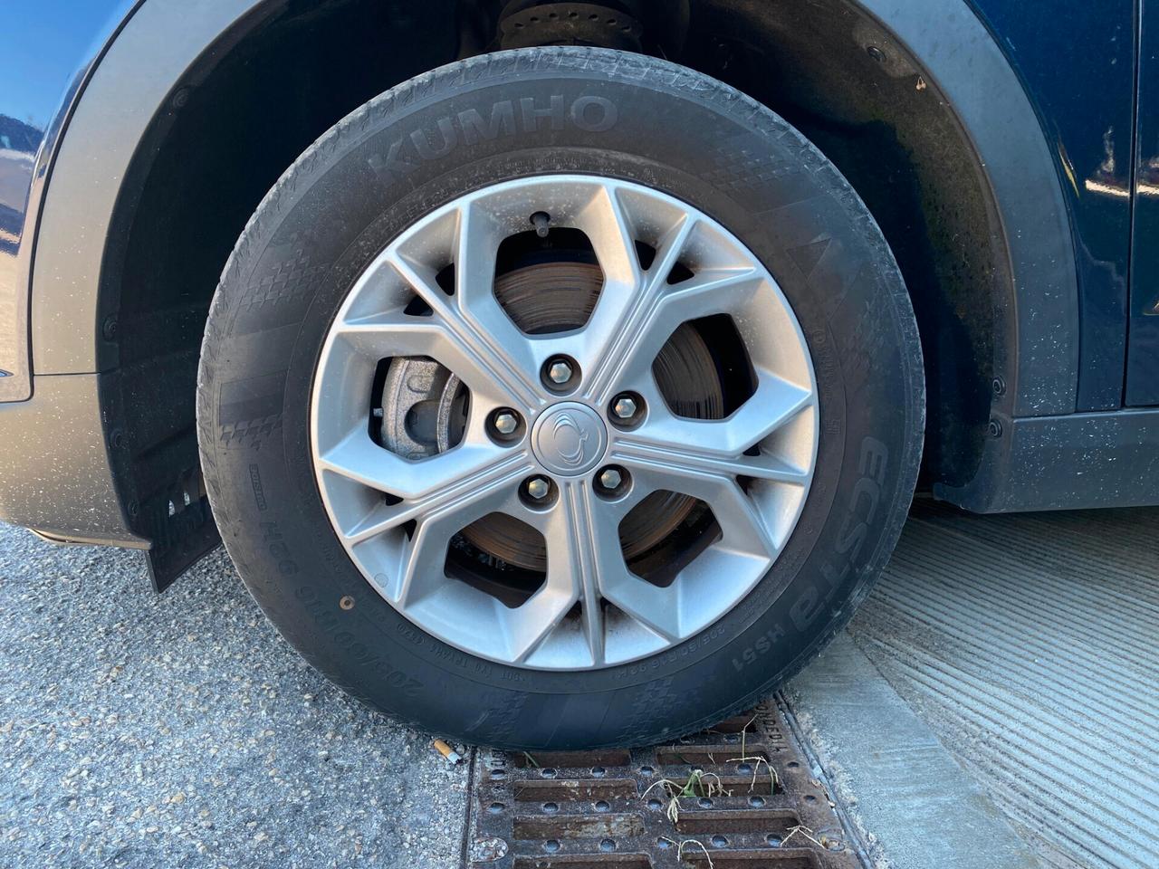 Ssangyong Tivoli 1.2 GDI Turbo 2WD Connect