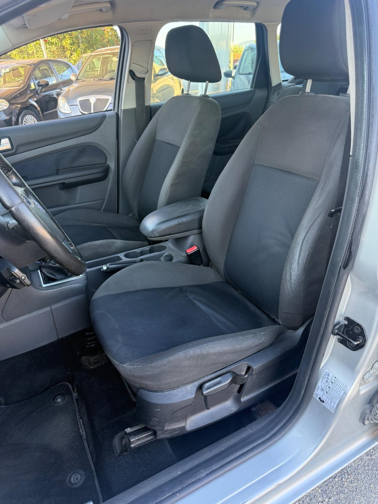 Ford Focus StationWagon 1.6 TDCi neopatentati UNIPRO