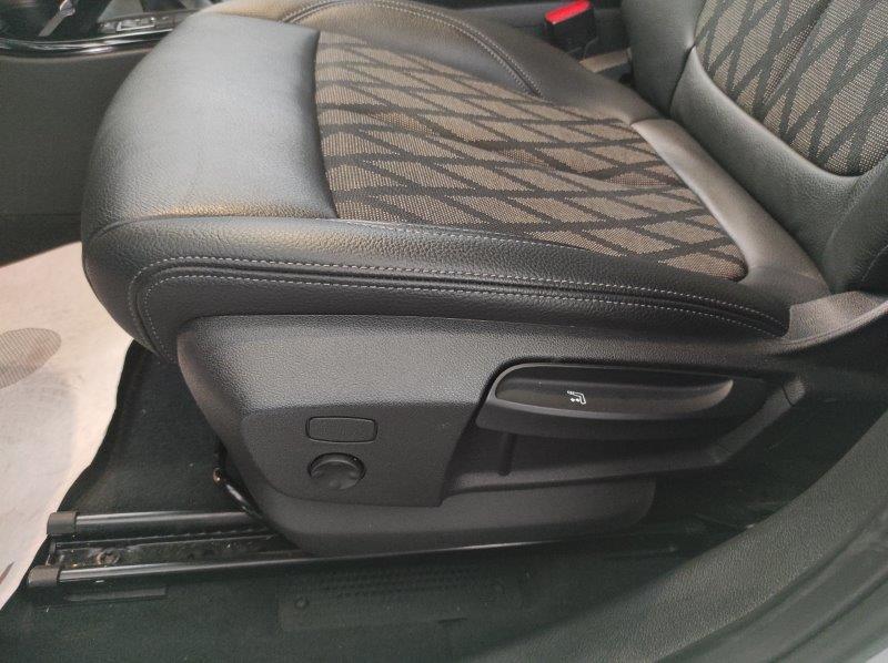 BMW X1 (F48) - X1 xDrive20d xLine Plus