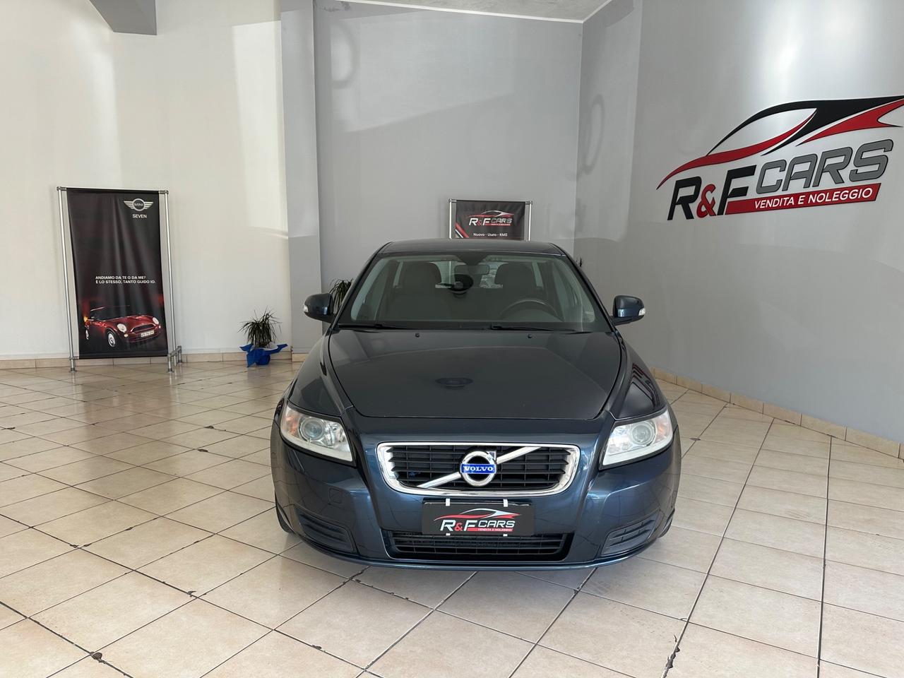 Volvo V50 D2 R-design
