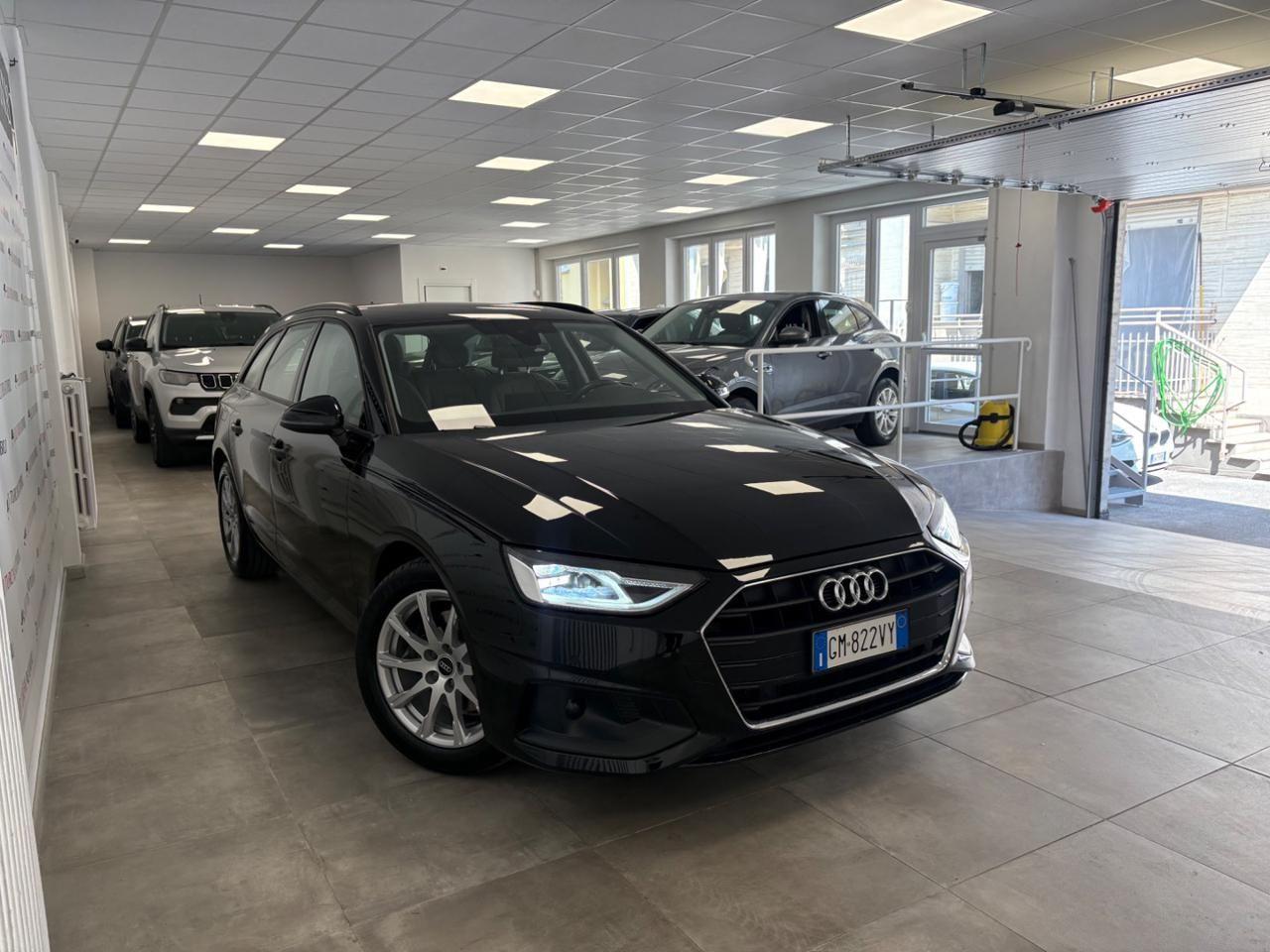 Audi A4 Avant 35 TDI 163 CV S tronic Business FARI LED