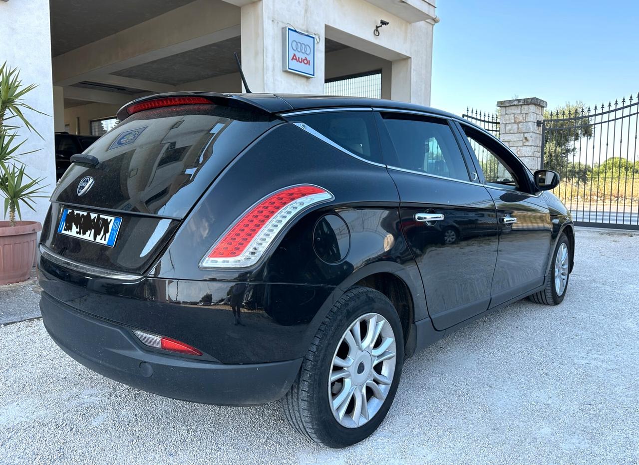 Lancia Delta 1.6 MJT Selectronic Platinum 2011