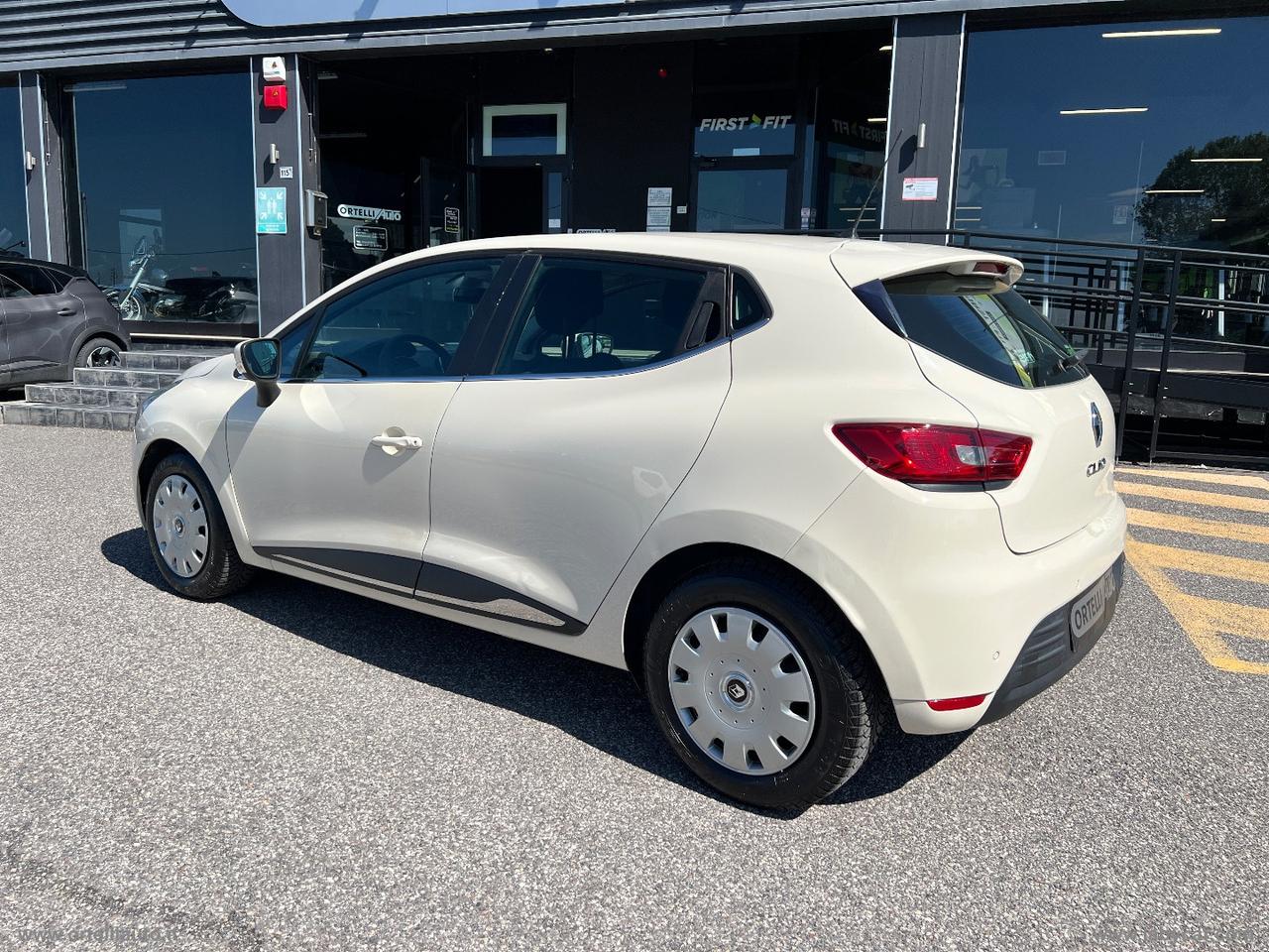 RENAULT Clio 1.5 dCi 8V 75CV S&S ENERGY ZEN N1 AUTOCARRO +IVA