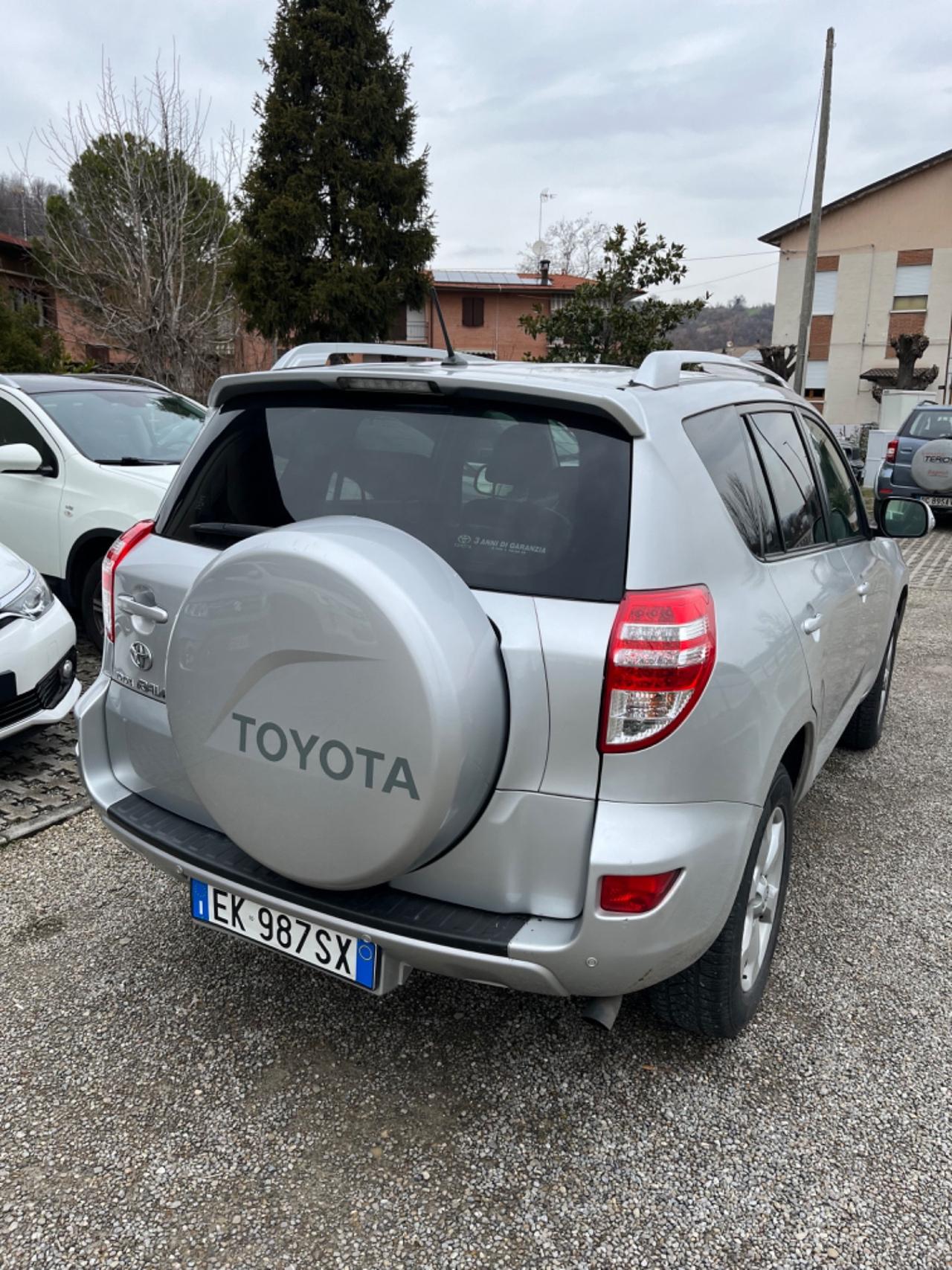 Toyota RAV 4 RAV4 2.2 D-4D 150 CV DPF Exclusive