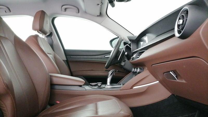 Alfa Romeo Stelvio 2.2 t Super rwd 180cv auto