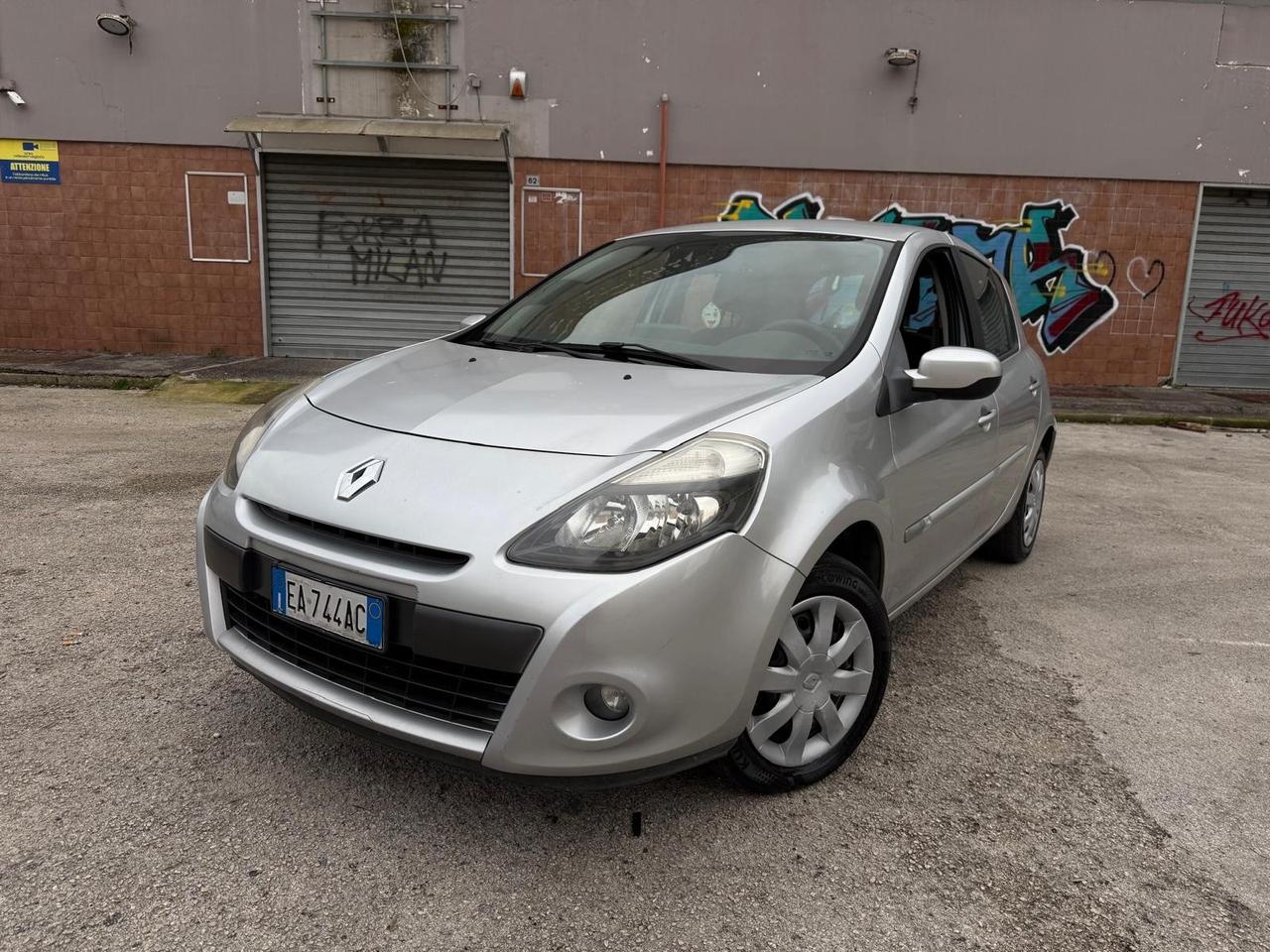 Renault Clio 1.2 16V 5 porte Luxe
