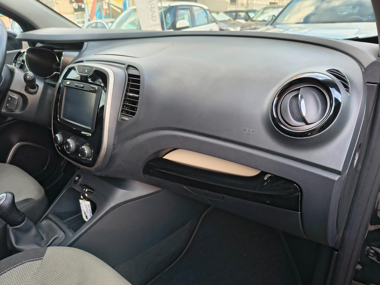 RENAULT CAPTUR UNICOPROPRIETARIO BENZINA ANNO 2014