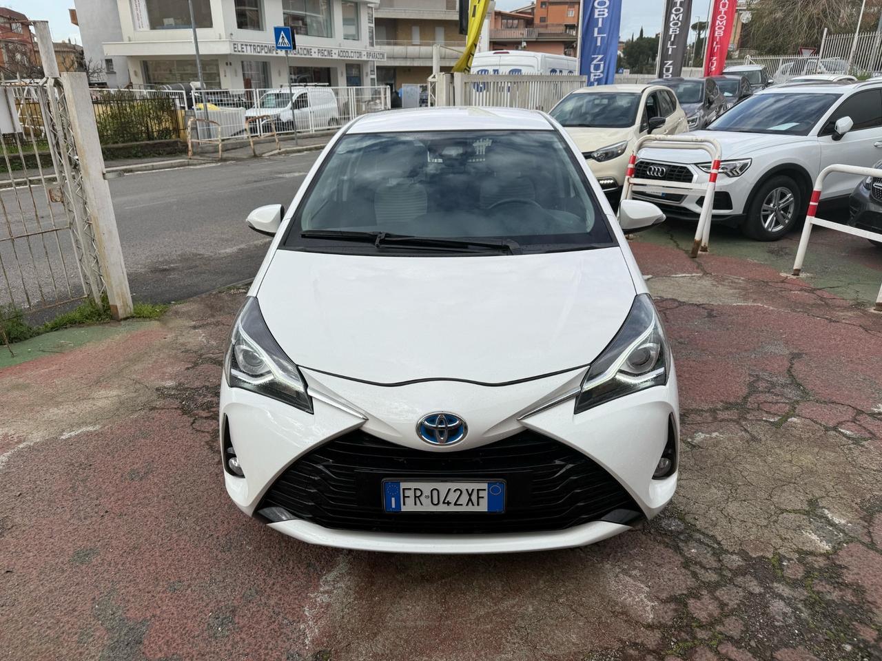 Toyota Yaris Hybrid *UNICO PROPRIETARIO