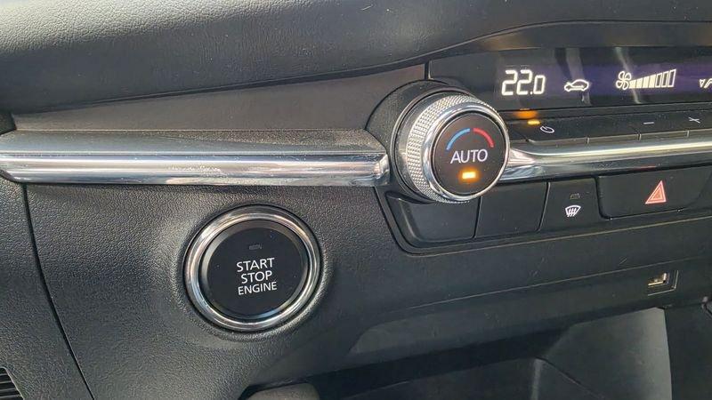 Mazda Mazda3 2.0L Skyactiv-X 186cv M Hybrid Exclusive LED NAVI CAMERA