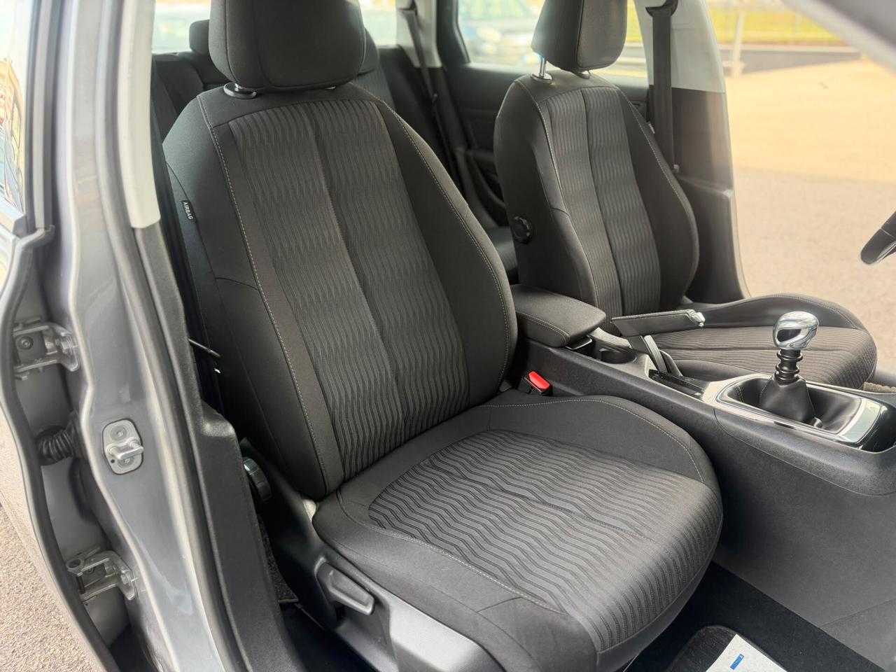 Peugeot 308 PureTech Turbo 130 S&S SW Allure