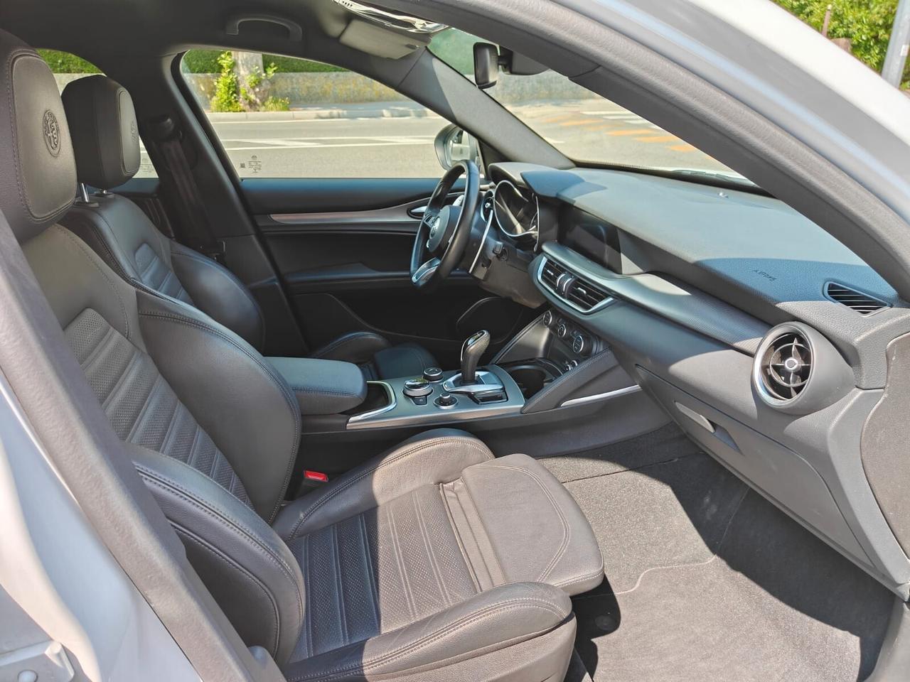 Alfa Romeo Stelvio 2.2 Turbodiesel 210 CV AT8 Q4 Veloce