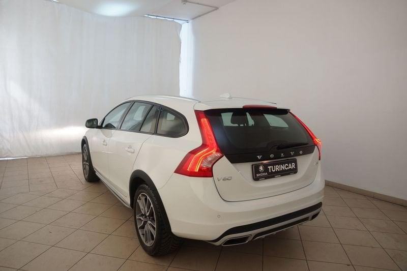 Volvo V60 Cross Country D3 Geartronic Business Plus