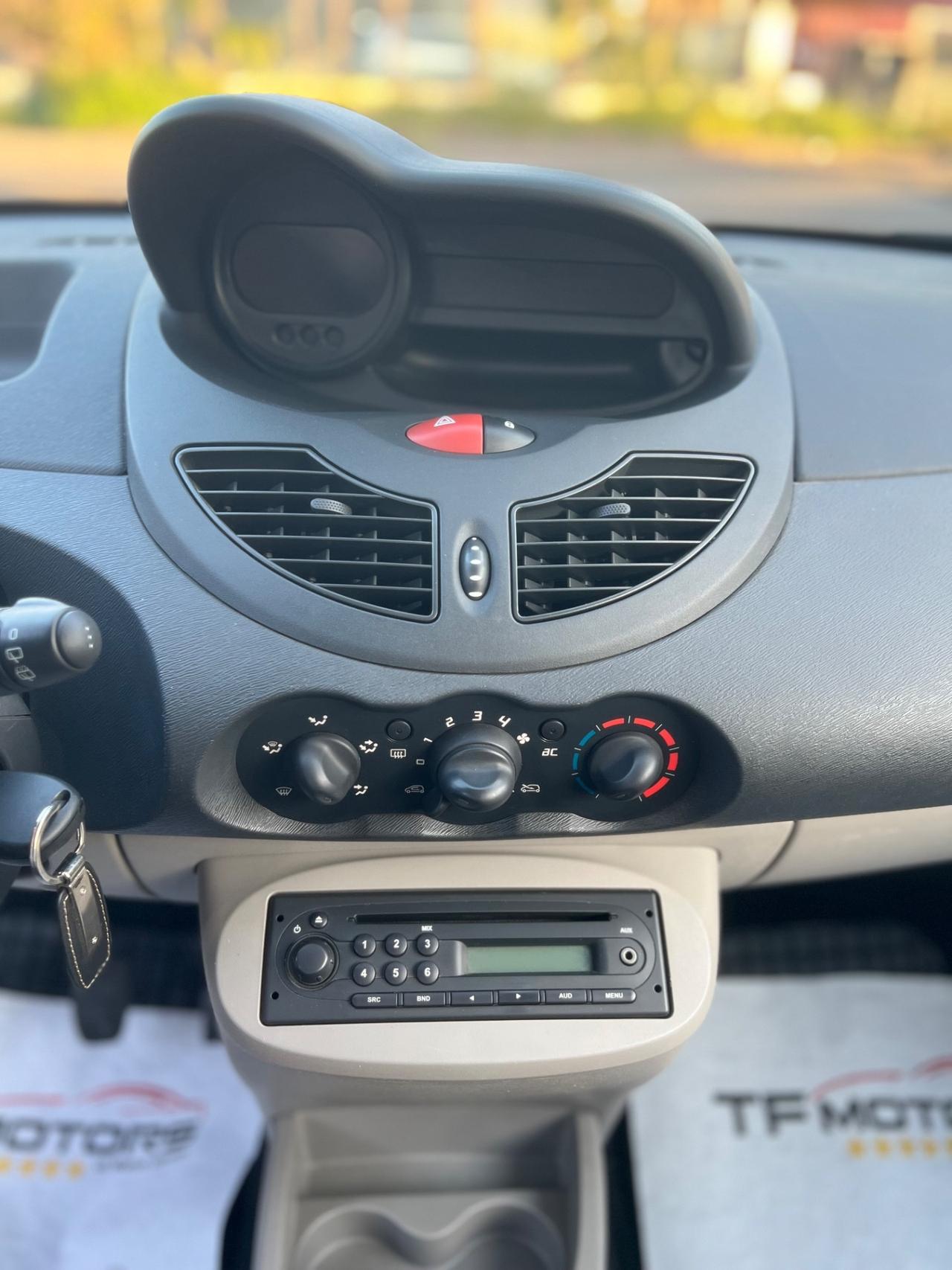 Renault Twingo 1.2 SOLO 43.000 KM - 12/2009
