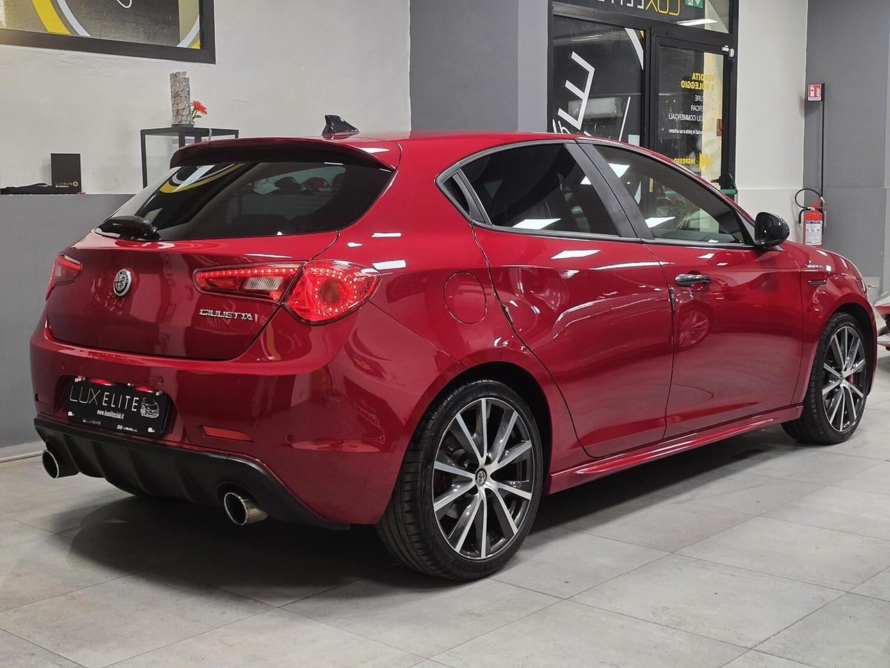 Alfa Romeo Giulietta III 1750 Turbo Veloce 240cv tct ROSSO ALFA_ SERVICE BOOK _ GARANZIA 12 MESI AUDIO BOSE