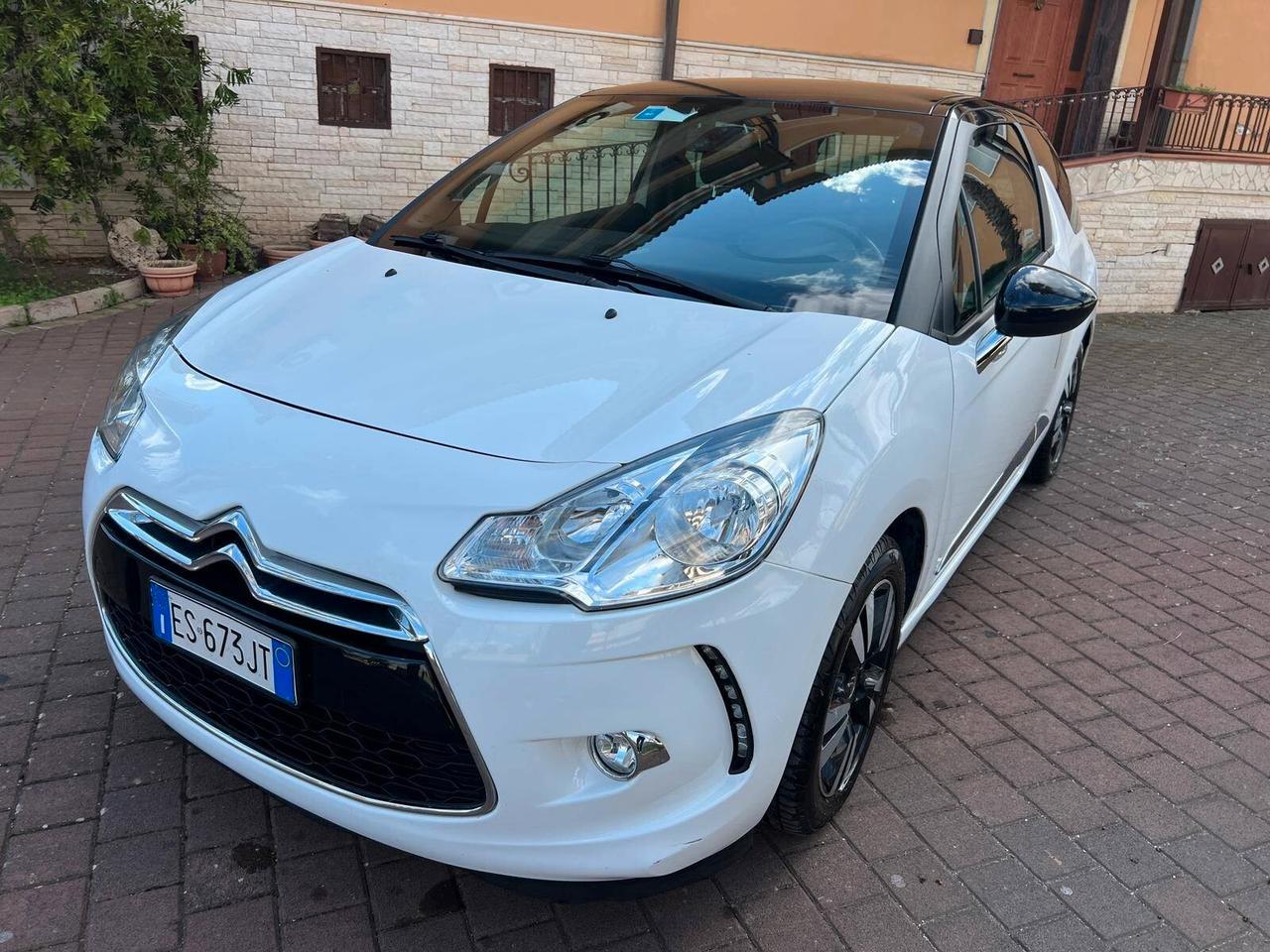 Ds DS3 3 1.2 VTi 82 Just Black