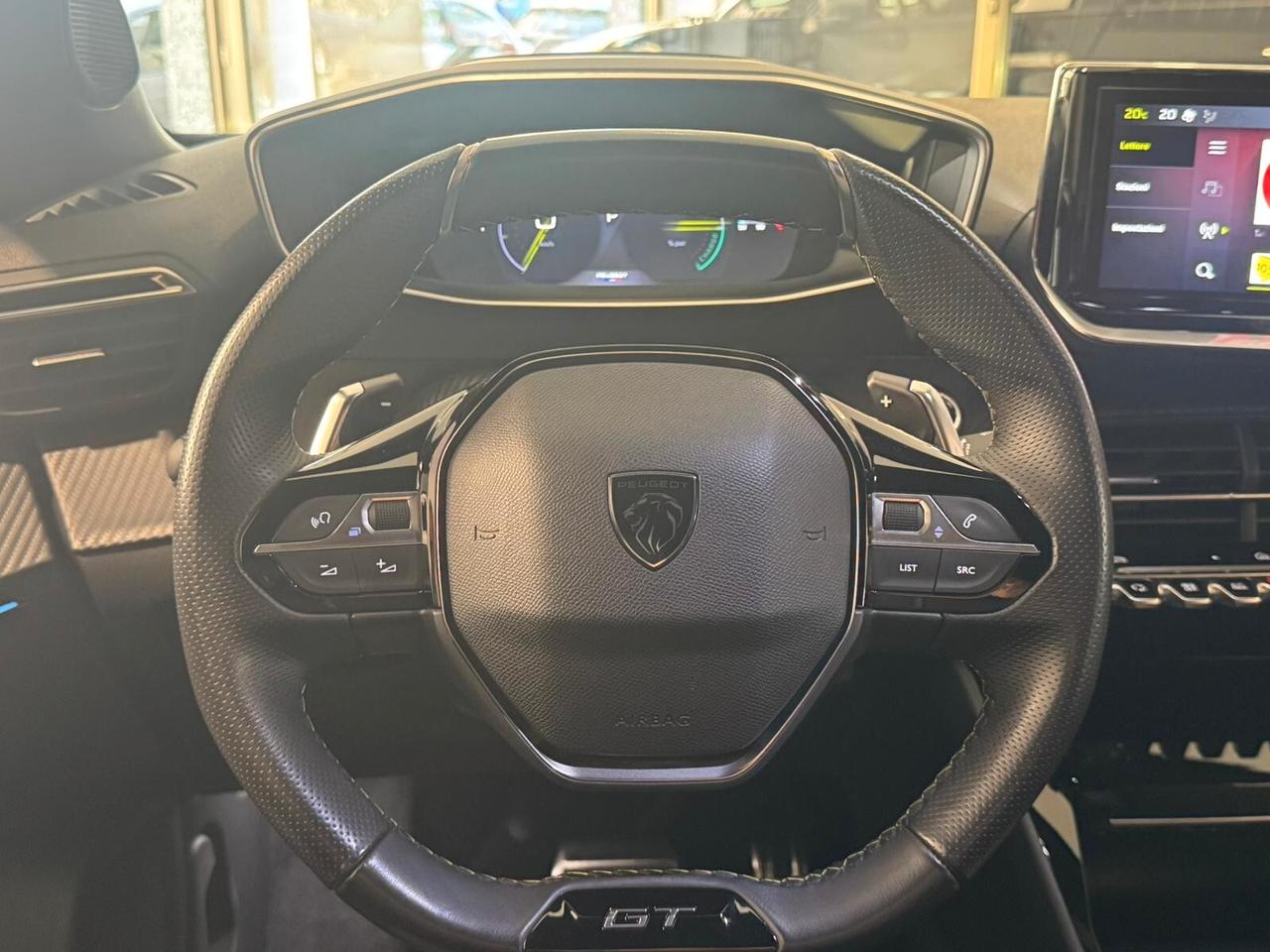 Peugeot 2008 Hybrid 136 e-DCS6 GT