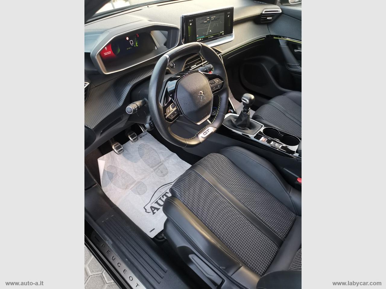 PEUGEOT 2008 BlueHDi 110 S&S GT
