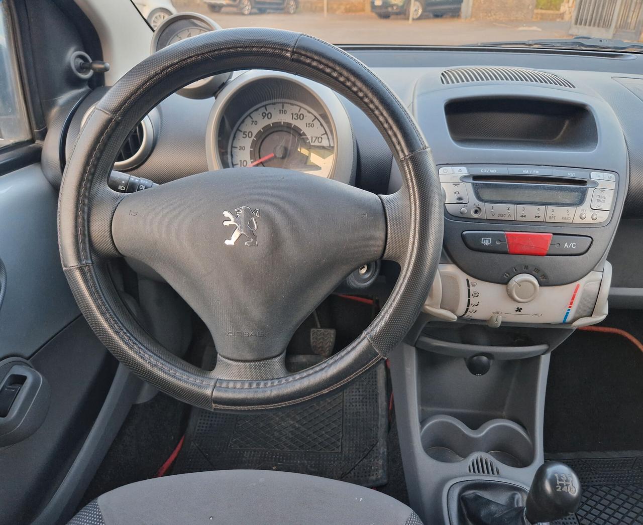 Peugeot 107 1.0 68CV 3p. Plaisir