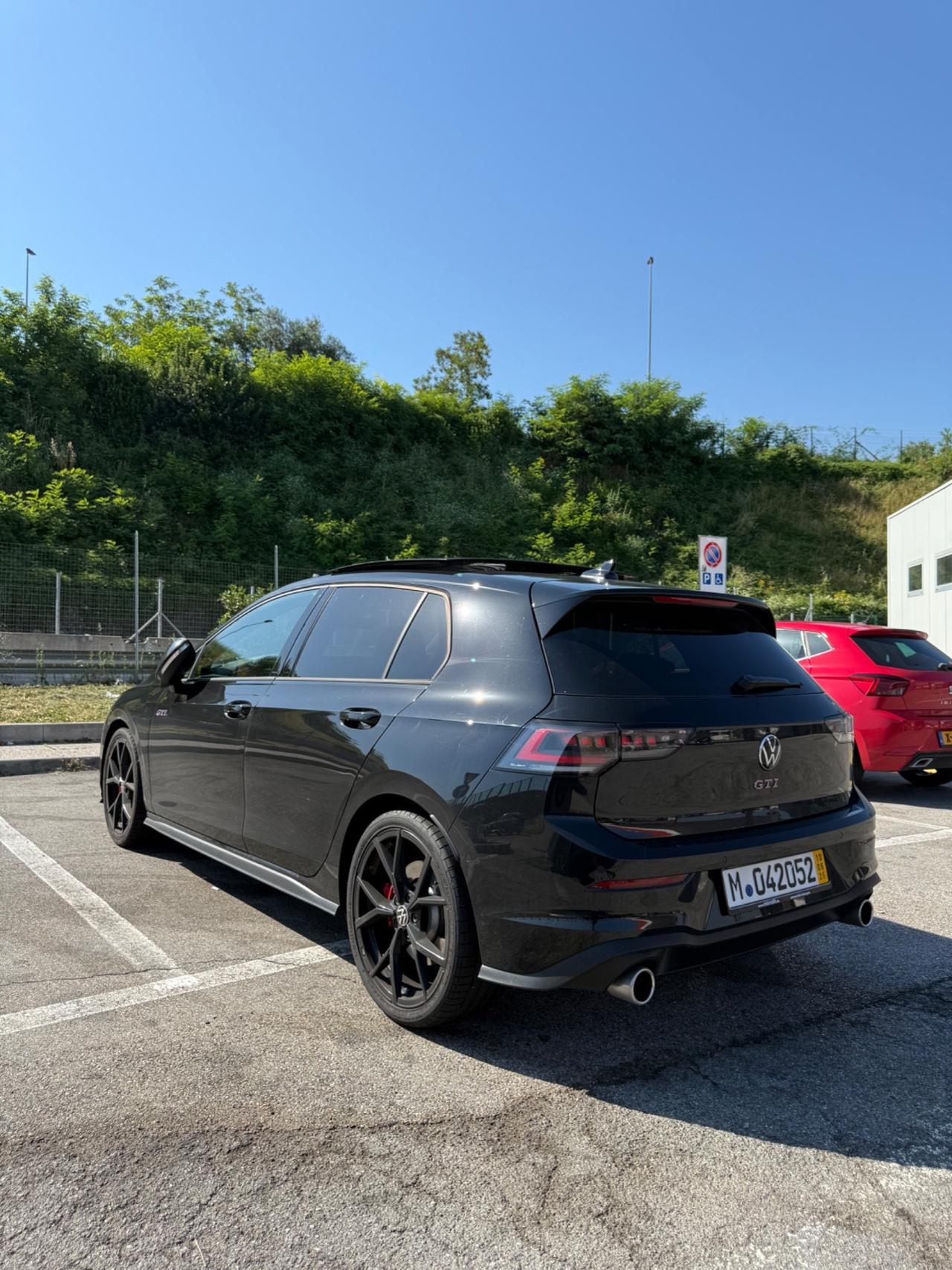 Volkswagen Golf GTI 2.0 TSI DSG Black Style