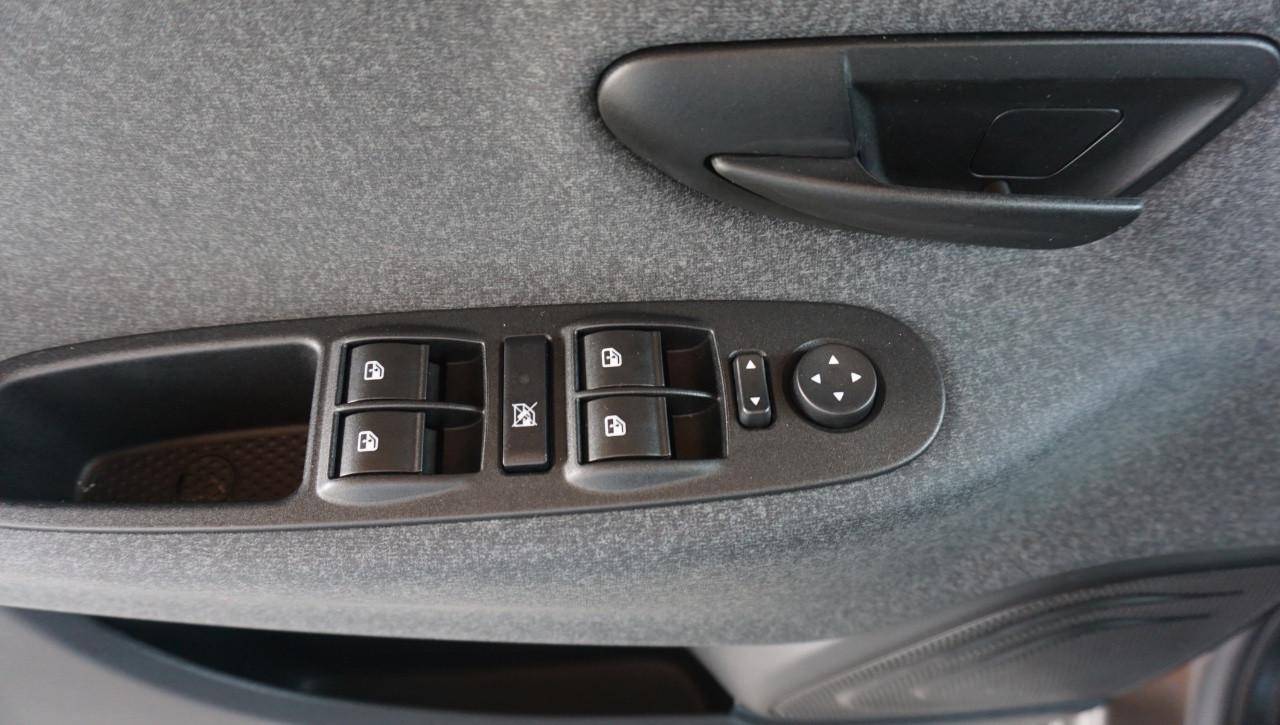 Lancia Ypsilon 1.0 firefly hybrid Silver Plus s&s 70cv