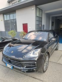 Porsche Cayenne 3.0 V6 E-Hybrid Platinum Edition
