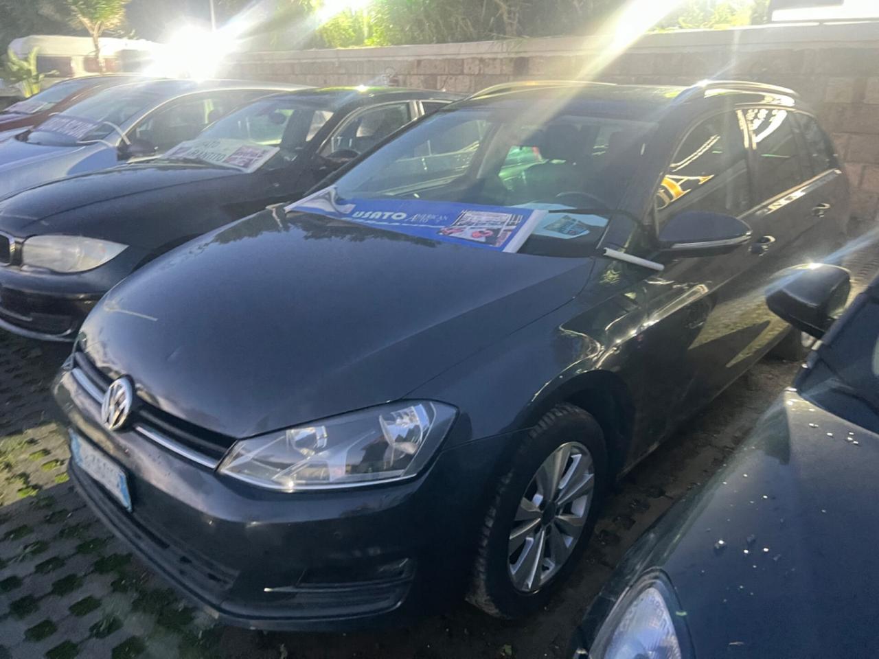 Volkswagen Golf 1.6 Tdi 105 cv Stescion anno 2016