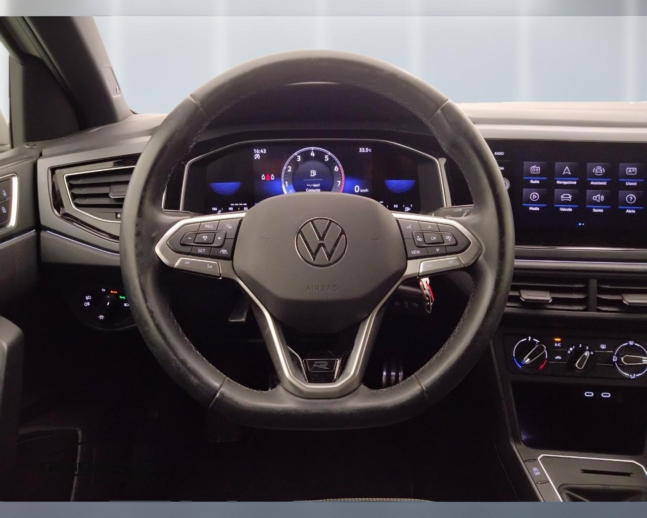 VOLKSWAGEN Polo VI 2022 - Polo 1.0 tsi R-Line 95cv