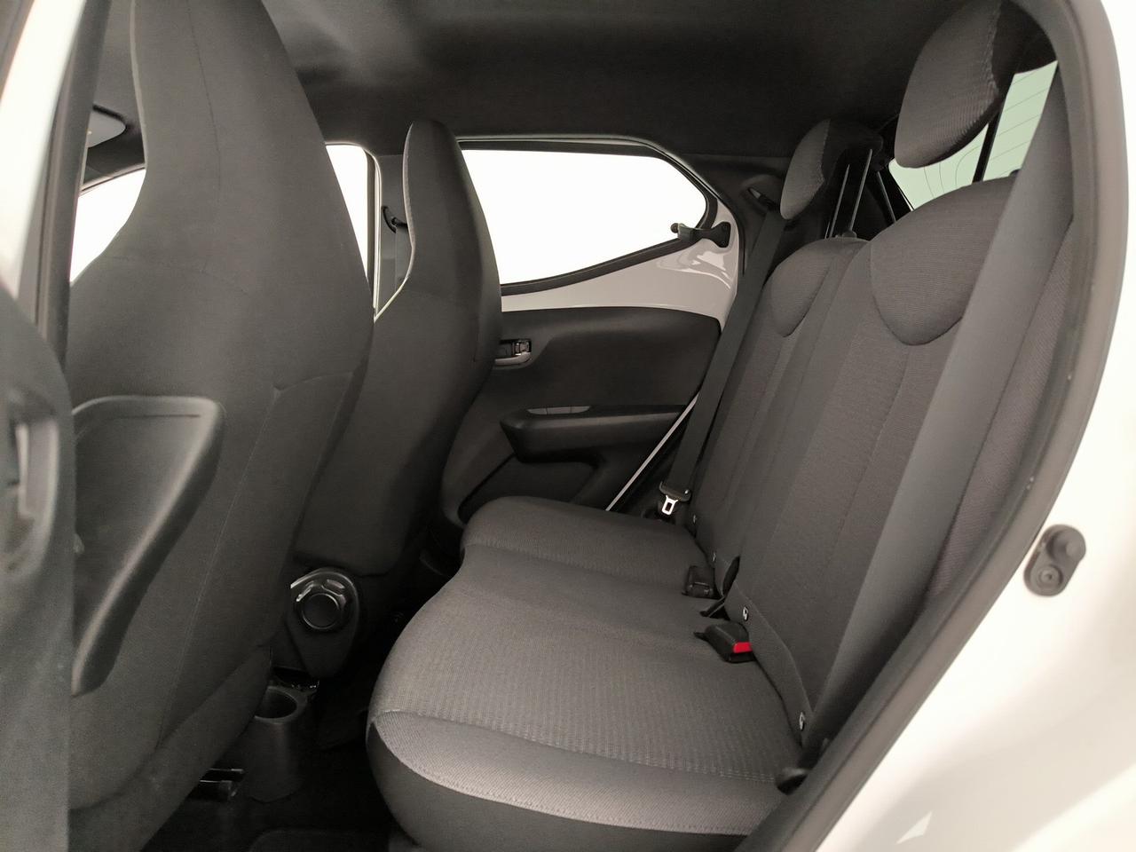 Toyota Aygo 5p 1.0 x-clusiv 72cv