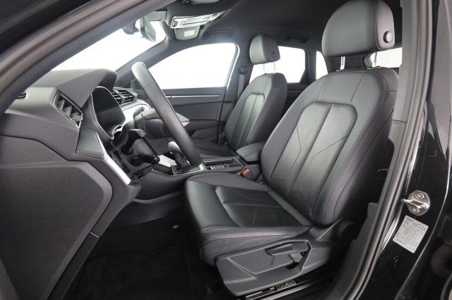 AUDI Q3 Q3 40 TDI quattro S tronic Identity Black