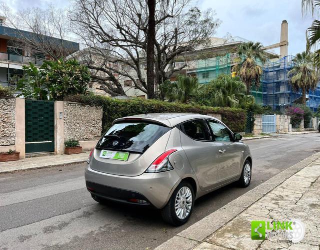 LANCIA Ypsilon 1.2 69 CV 5pt GPL Ecochic Gold - TUA DA ?153,00