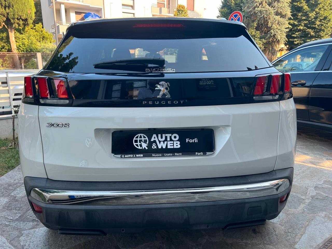 PEUGEOT 3008 BlueHDi 130 S&S CROSSWAY NEO PATENTATI