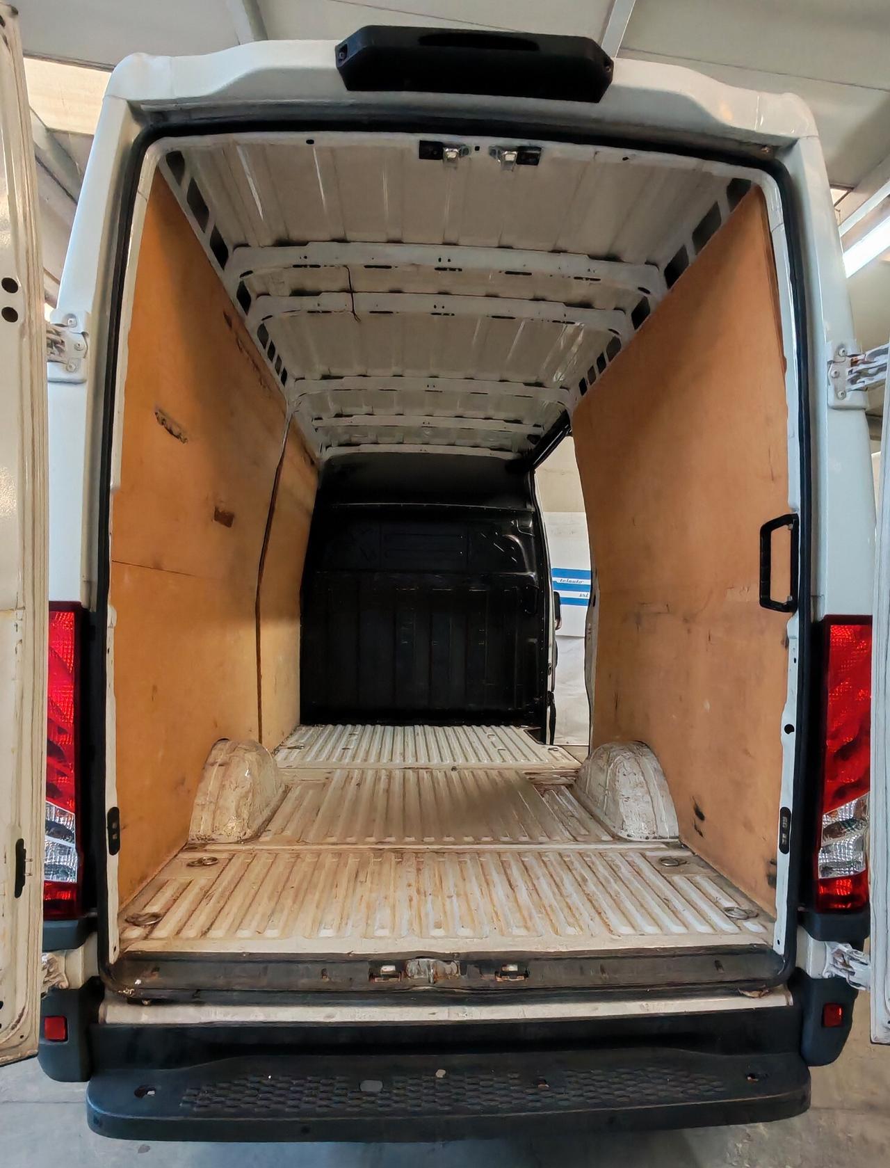 Iveco Daily 2.3 HPT DIESEL L2 H2 2017 EURO 6