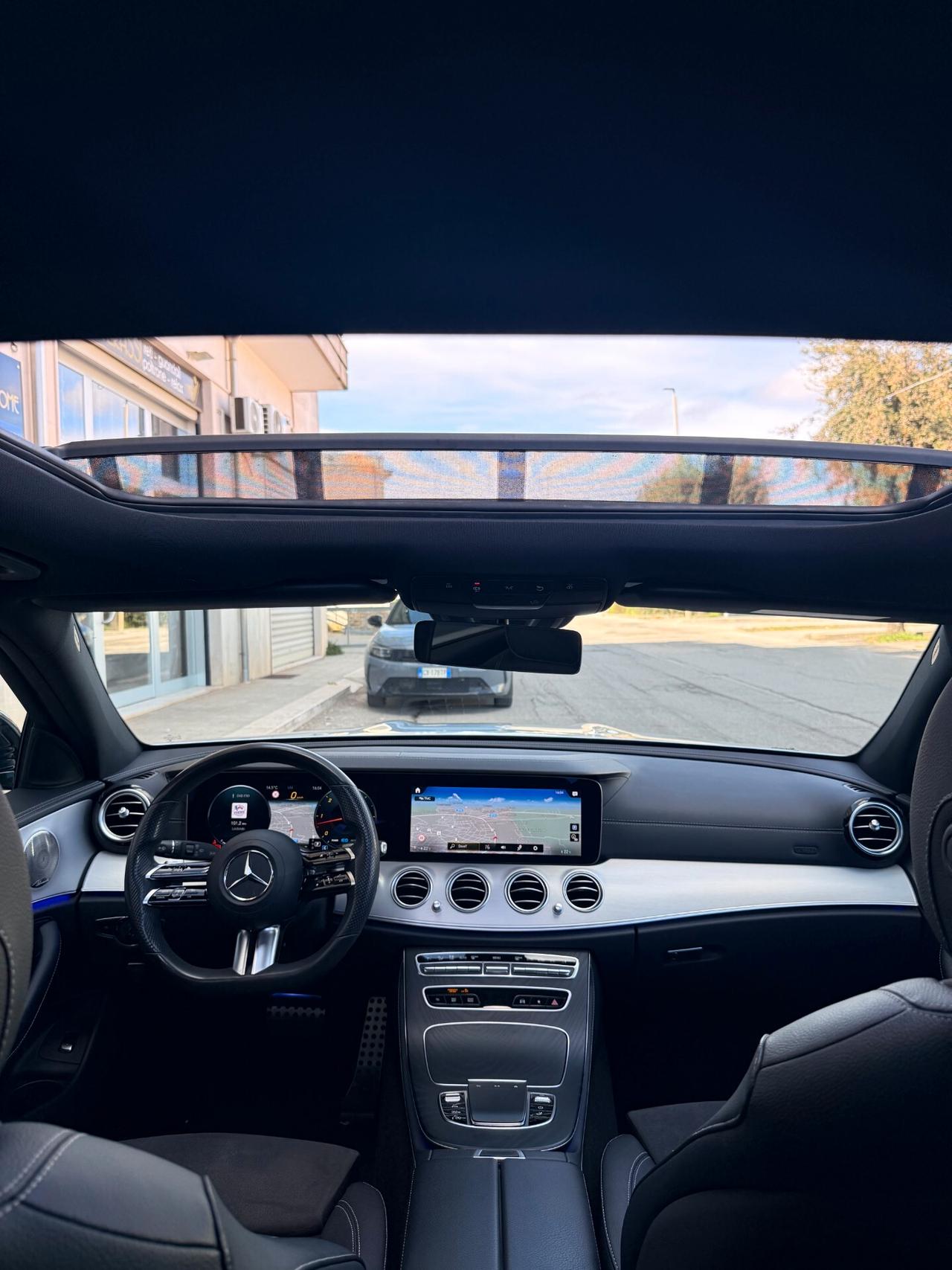 Mercedes-benz E 220 d Mild hybrid S.W. 4Matic Auto Premium Plus AMG CON TETTO APRIBILE,TELECAMERA,LUCI SOFFUSE