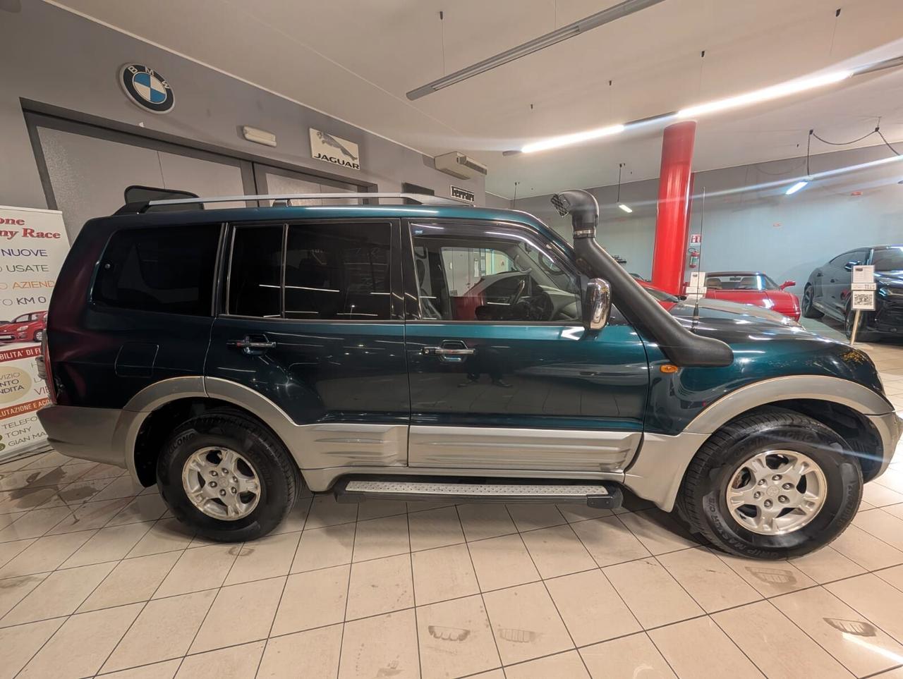 Mitsubishi Pajero 3.2 5 POSTI CAMBIO AUTOMATICO