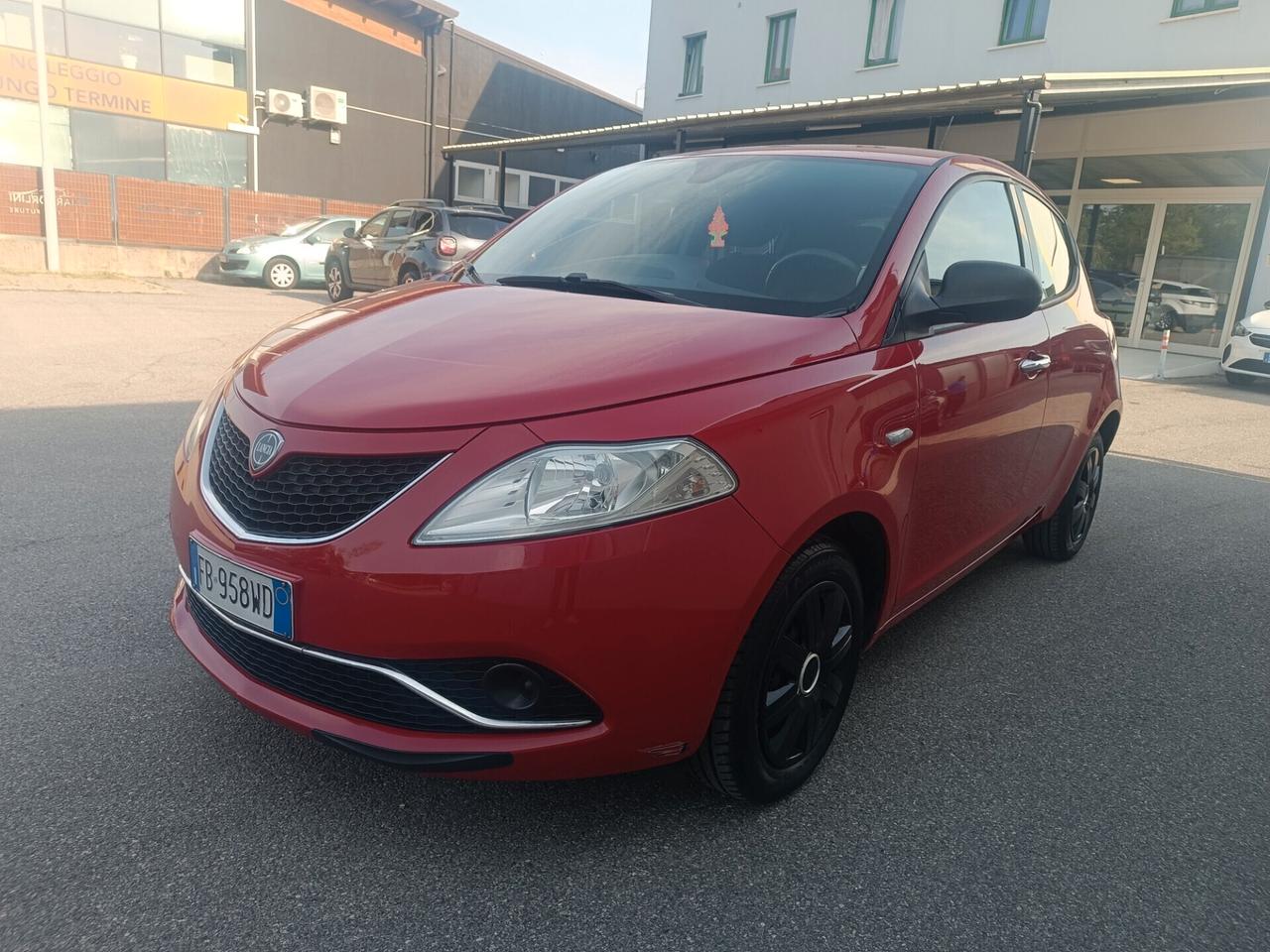 Lancia Ypsilon 1.2 gpl