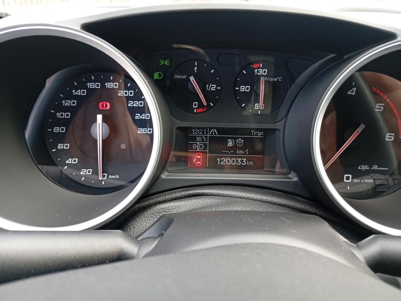 Alfa Romeo Giulietta 1.6 JTDm 120 CV Super Launch Edition