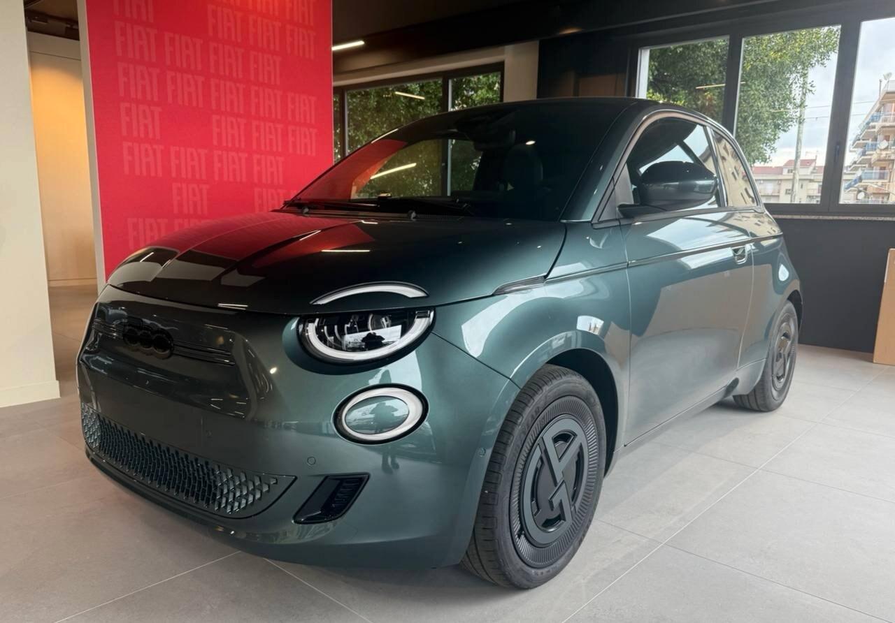 FIAT 500 (2020-->) 500e Berlina 42 kWh Giorgio ...
