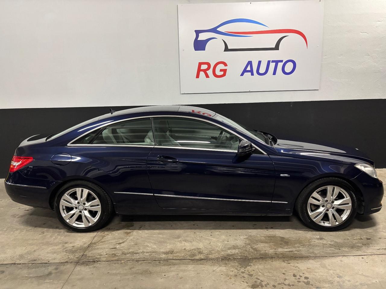 Mercedes-benz E 220 E 220 CDI Coupé Premium