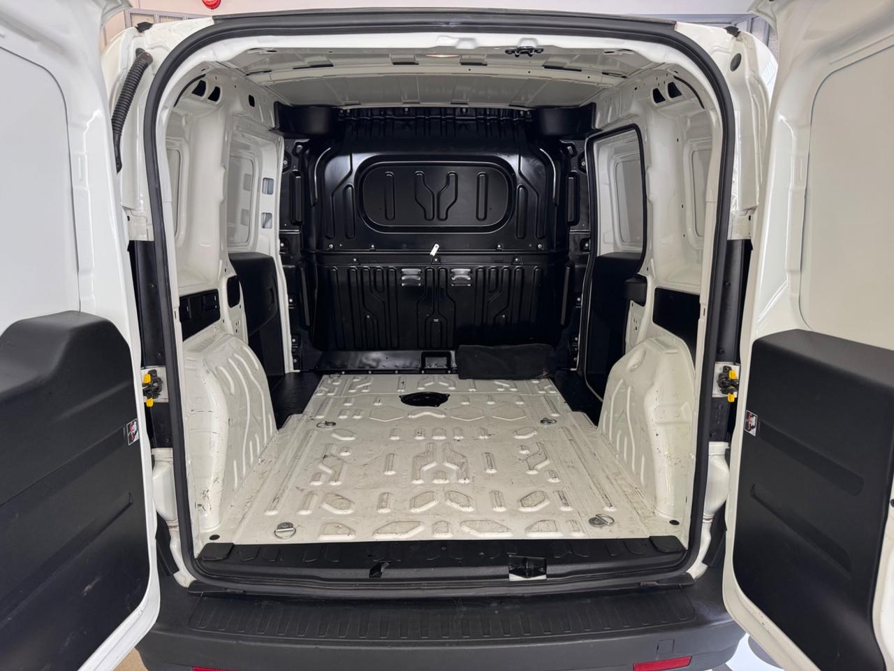 Fiat Doblo Doblò 1.6 MJT 105CV S&S PC-TN Cargo Business
