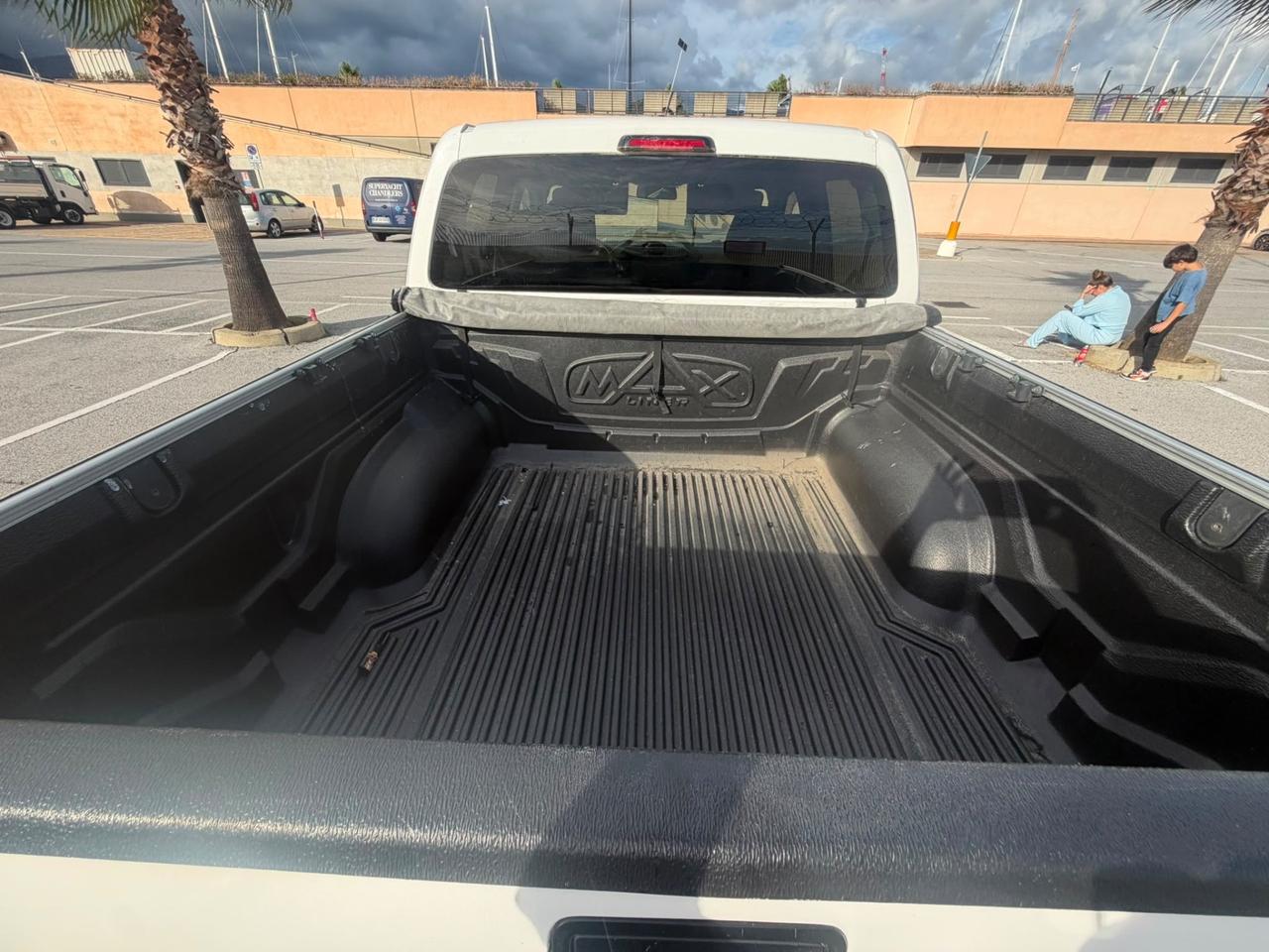 Volkswagen Amarok 2.0 TDI 140 CV 4MOTION 2015