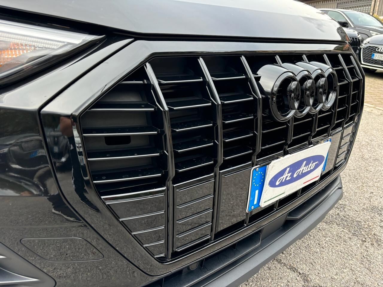 Audi Q3 35 TDI S tronic IDENTITY BLACK - S-LINE FULL - MY 22