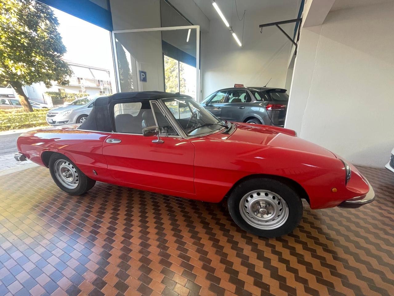 Alfa Romeo Spider 2.0 Veloce 1982