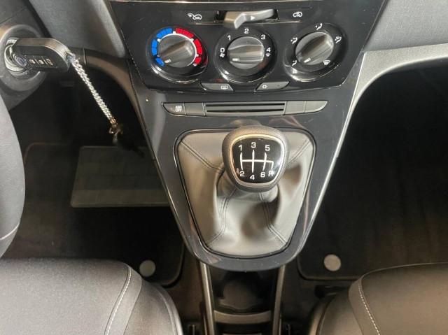 Lancia Ypsilon III 1.0 firefly hybrid Gold s&s 70cv 5p.ti