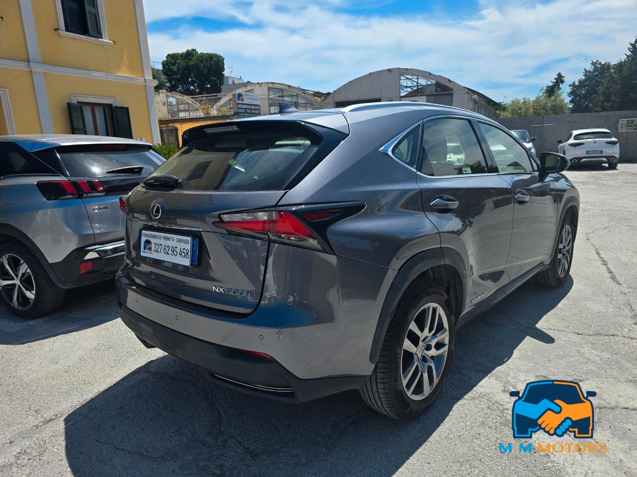 Lexus NX 300h 2.5 Executive 4wd cvt