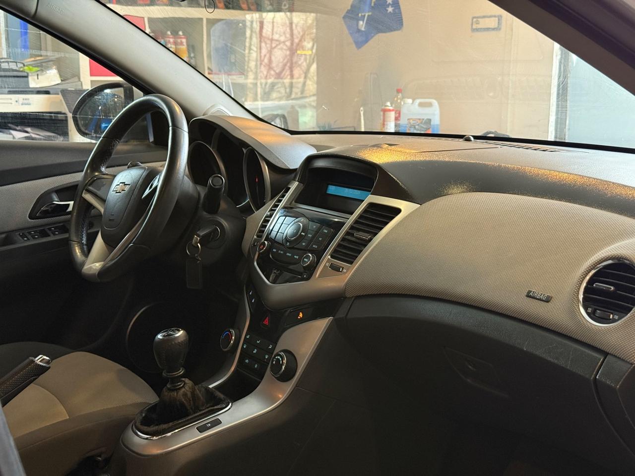 Chevrolet Cruze 1.6 BENZINA (neopatentati)