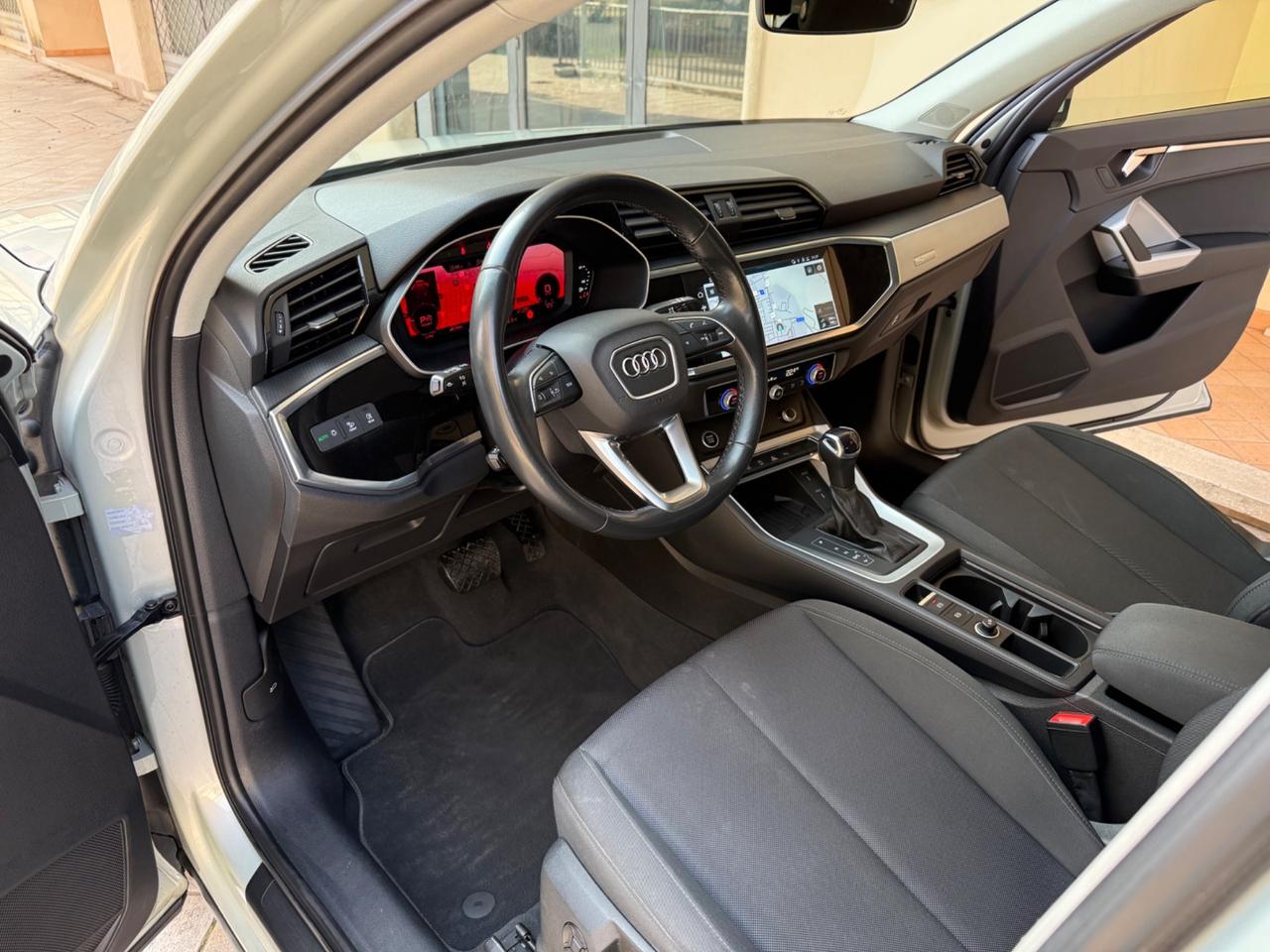 Audi Q3 SPB 35 TDI S tronic Business Plus