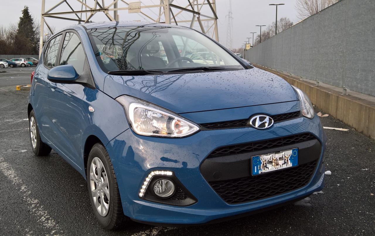 Hyundai i10 1.0 MPI Sound Edition A/T